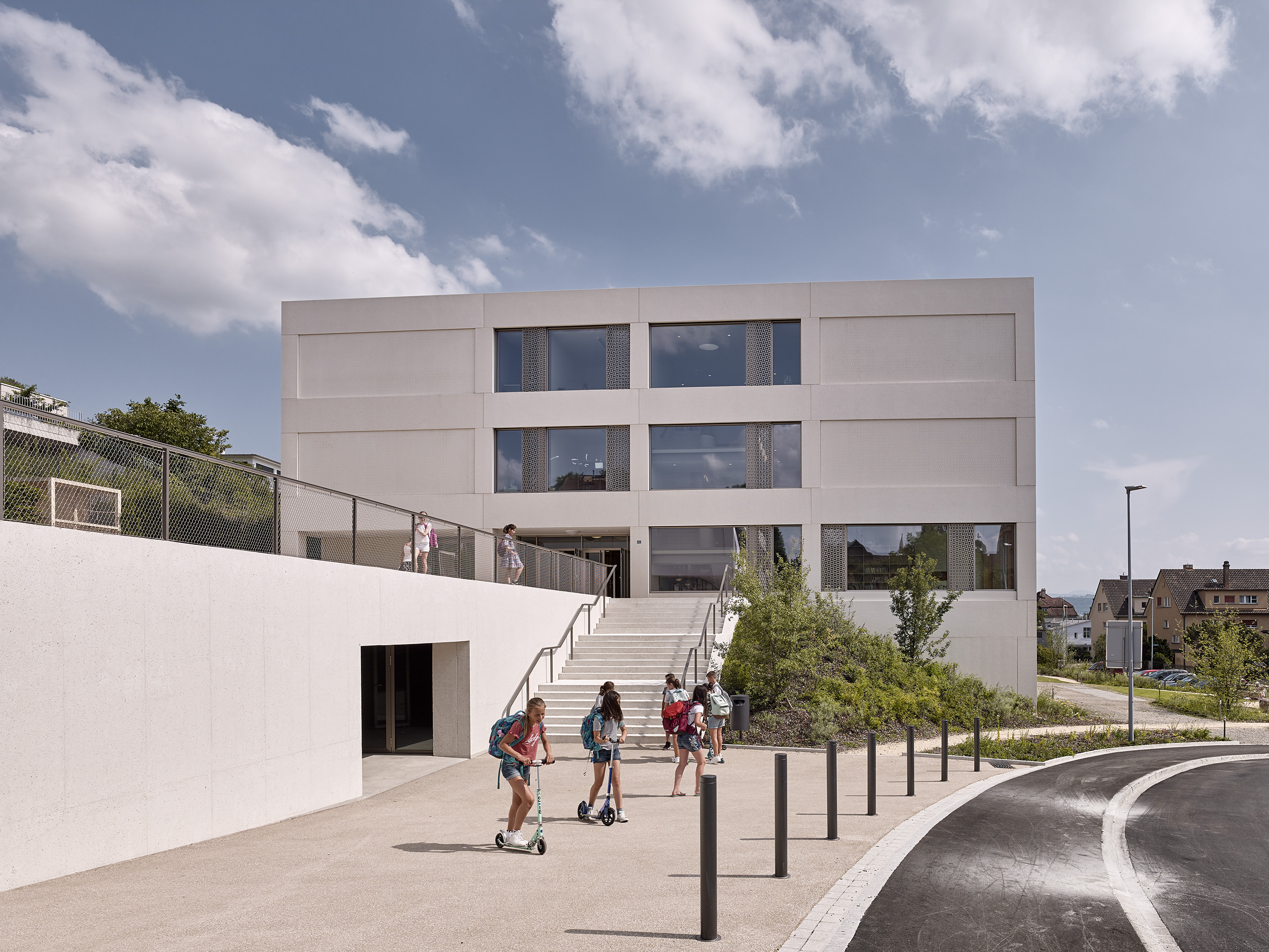 E18680 Alpa 090326 SCREEN